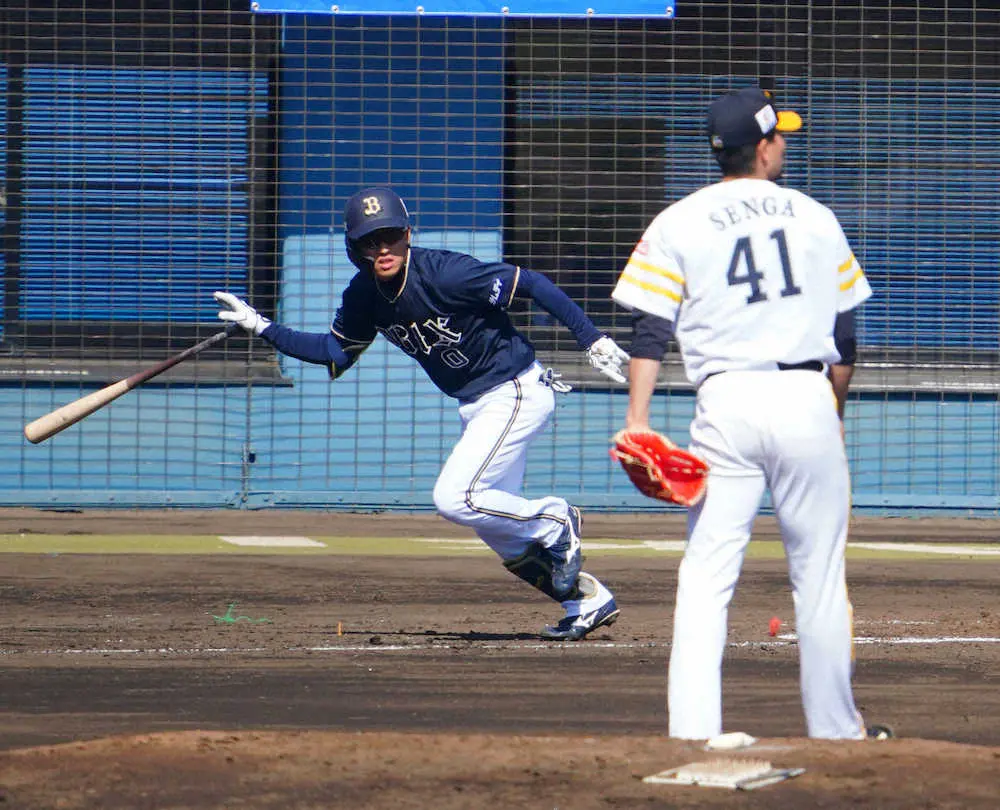 【画像・写真】＜オープン戦H・B＞2回、渡部遼人は中前適時打（撮影・井垣　忠夫）