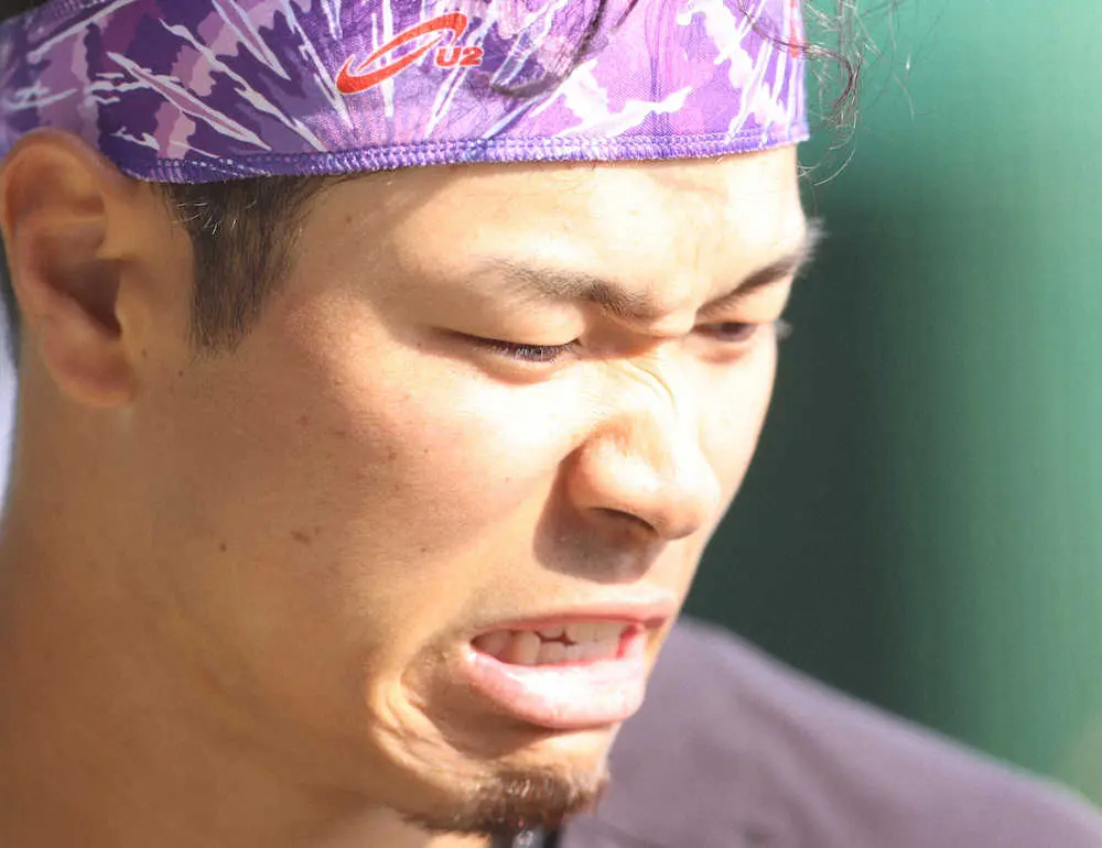 【画像・写真】佐藤輝、梅野らが居残り特打で快音！キャンプ打ち上げても甲子園で5時間の猛練習