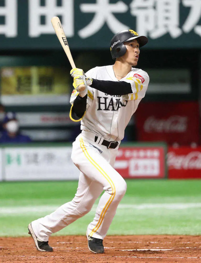【画像・写真】ソフトバンク・三森　指揮官ばりのヒゲ効果!?でプロ1号　「1番・二塁」開幕初スタメンへ猛アピール
