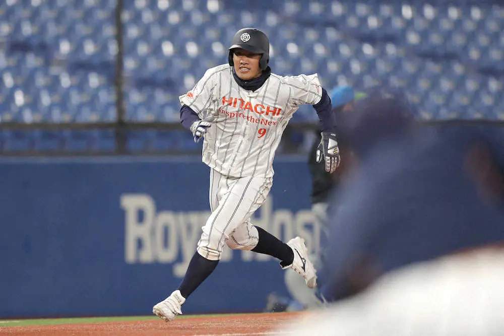 【画像・写真】日立製作所ルーキー4番・東　デビュー戦で大暴れ！4安打に激走