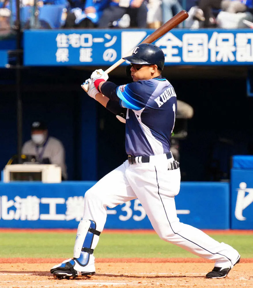 【画像・写真】西武・栗山　巧みな逆方向マルチ　「オープン戦はアピールと調整の場」
