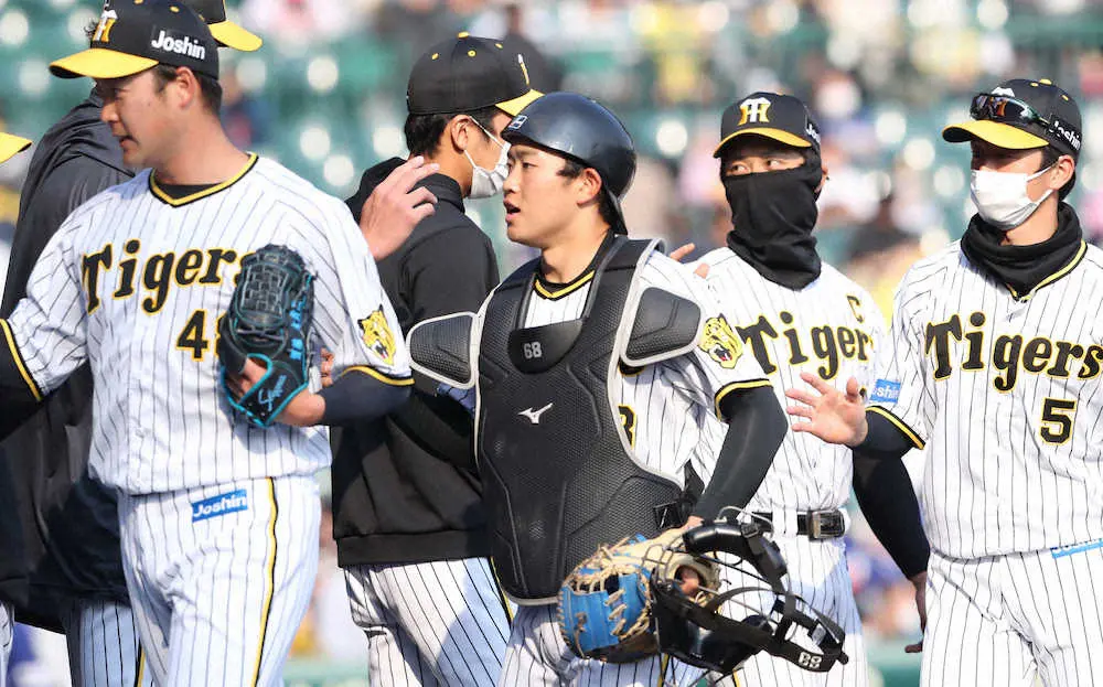 【画像・写真】阪神・ドラ7中川「これがプロ野球か」　高卒新人最速デビュー、9回守備から登場で勝利導く好リード