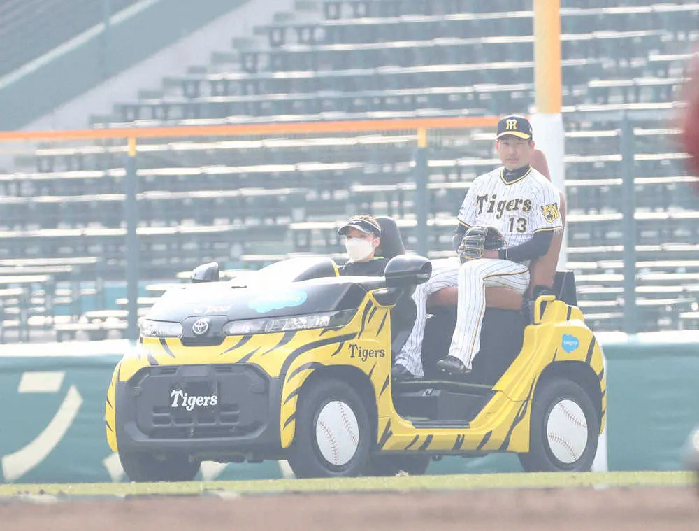 【画像・写真】阪神“安心の岩崎”初実戦わずか12球で3人斬り　「問題なく投げ終えることができたのでそこが一番」