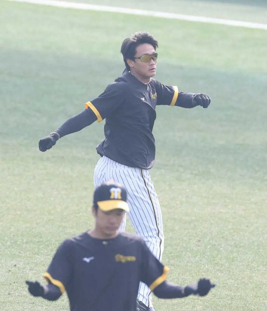 【画像・写真】阪神　ドラ1・森木が甲子園でブルペン入り！　練習参加のみで“1軍デビュー”はお預け