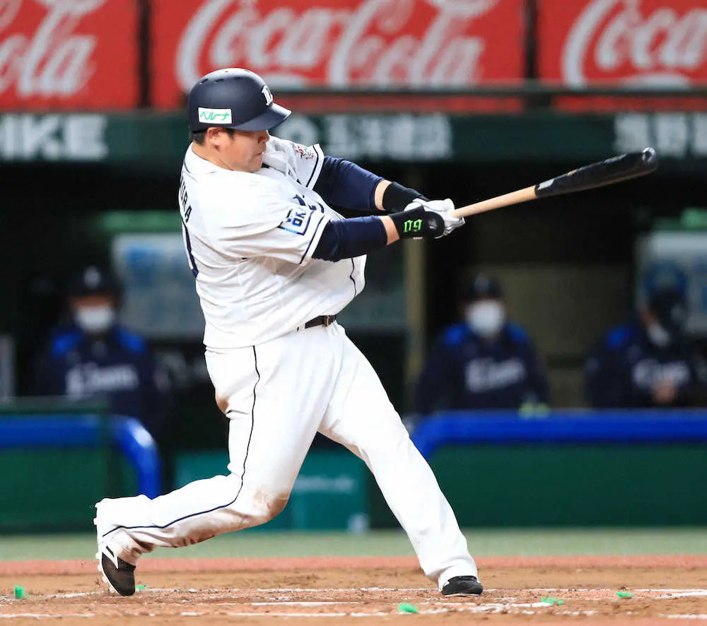 【画像・写真】西武・中村がベルーナD初タイムリーの3点二塁打　「ベルーナDでも還せて良かった」打率・409