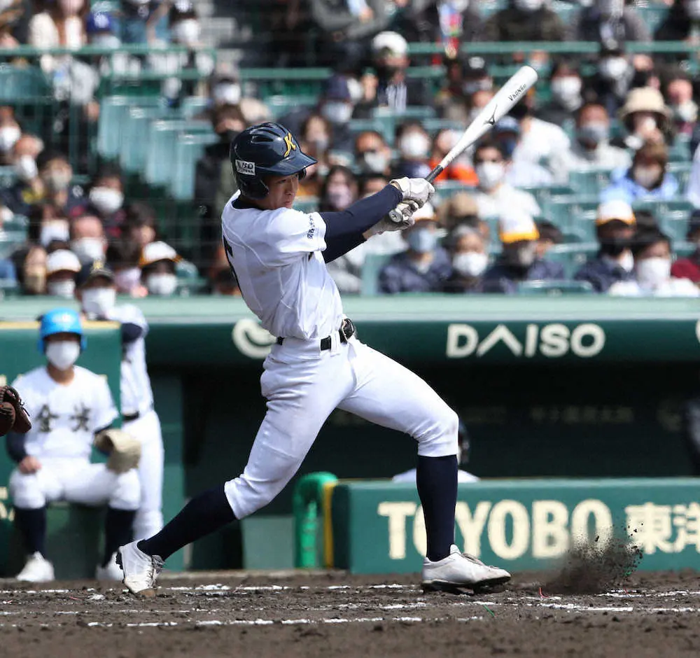 【画像・写真】金光大阪・貴島　初回満塁から執念で運んだ決勝打　持ち味の勝負強さ発揮「凄くうれしかった」