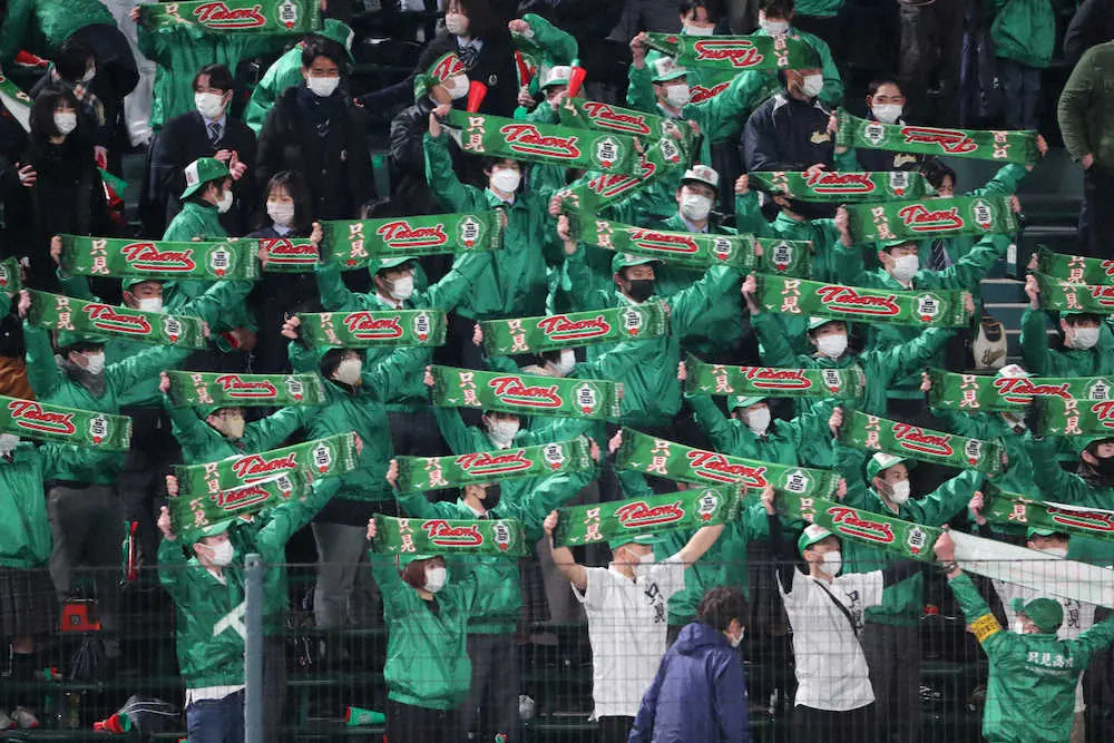 【画像・写真】21世紀枠の只見、善戦及ばず初戦敗退も　聖地でみせた13人の一丸野球と満開の笑顔