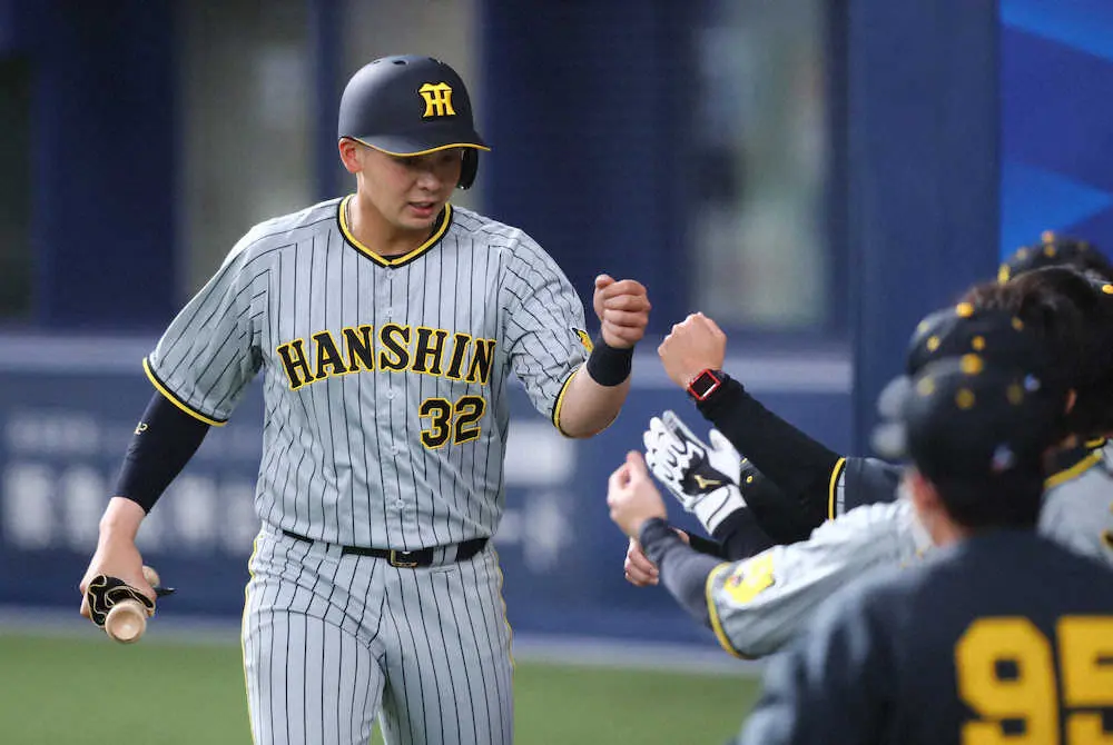 【画像・写真】＜練習試合　オ・神＞　5回2死二、三塁、高寺の左前適時打で生還した井上　（撮影・後藤　大輝）