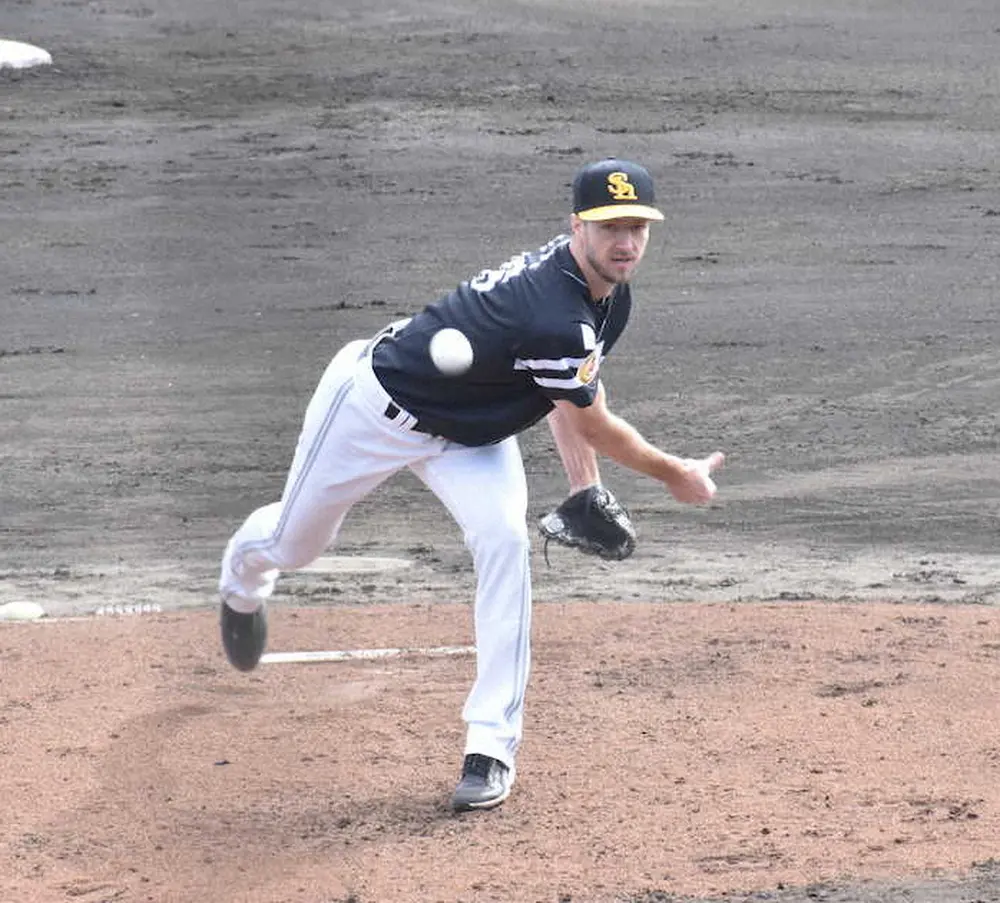 【画像・写真】3回無失点と好投したレイ