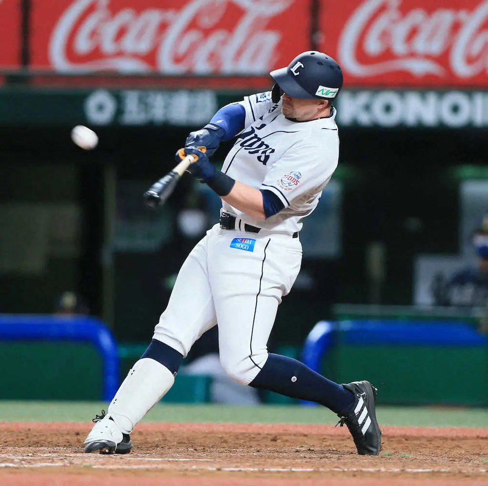 【画像・写真】西武新外国人・オグレディ　来日初安打「ファンの拍手がとてもうれしかった」