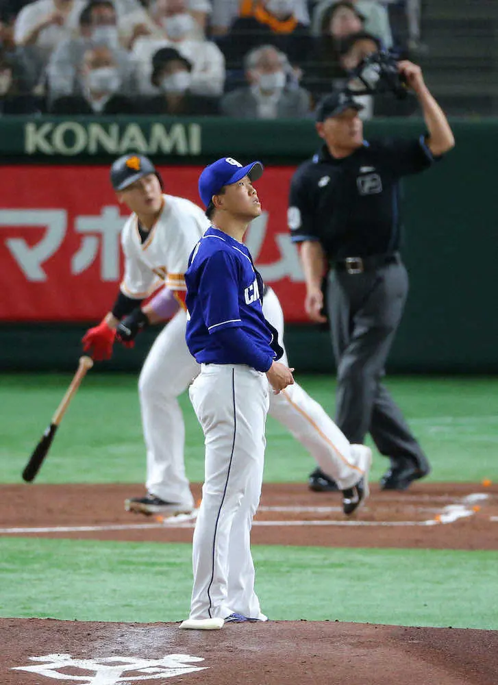 【画像・写真】昨季2冠の中日・柳　初回だけで痛すぎる4失点　岡本和、中田には連弾浴びる