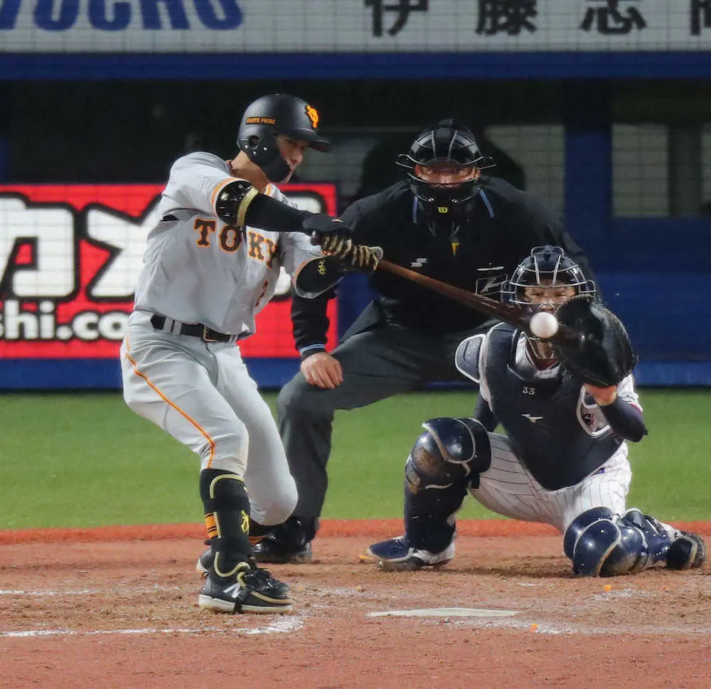 【画像・写真】巨人・吉川が今季初打点！　9回に貴重な追加点となるタイムリー