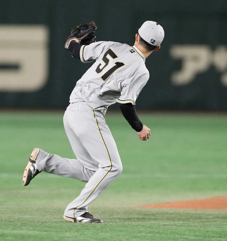 【画像・写真】阪神・中野は懲罰交代　3回の失策など攻守に精彩欠き、矢野監督「気持ちを感じない」と非情采配