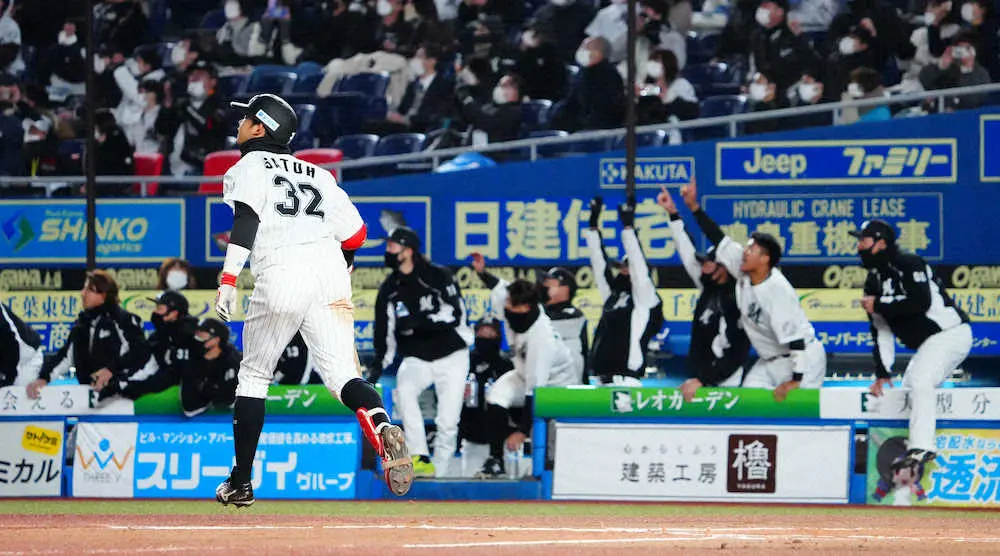 【画像・写真】ロッテ・佐藤都　サヨナラ犠飛で本拠地今季1勝「今日は自分の日」