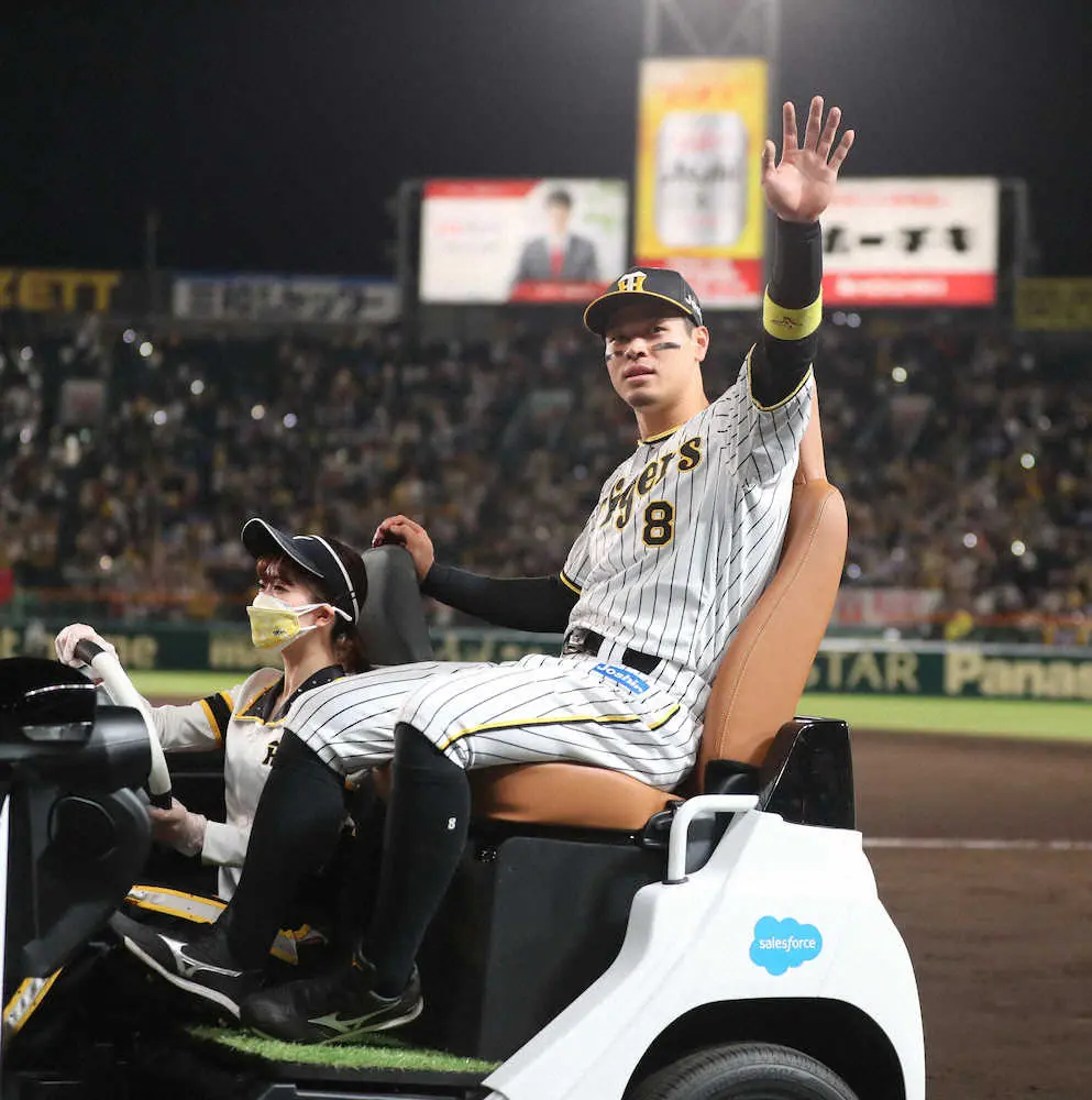 【画像・写真】阪神・佐藤輝に愛情エール「楽しんで。4番気負わずやってほしい」母・晶子さん特別手記