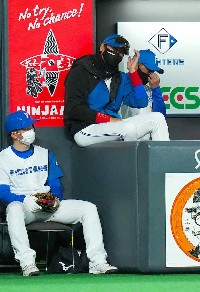 【画像・写真】日本ハム・清宮が4試合ぶり4番復帰　初回の先制機は中飛　前日に消極的な姿勢を新庄監督から注意受ける