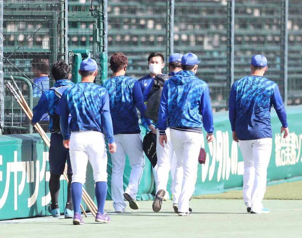 【画像・写真】コロナ陽性多数のDeNA、8日以降の試合開催は「あす決定したい」と三原球団代表