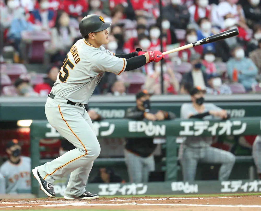 【画像・写真】巨人・原監督の采配ピタリ！　スタメン抜てきの広岡から3連打、開始4球で満塁　岡本和が4連打目の2点打