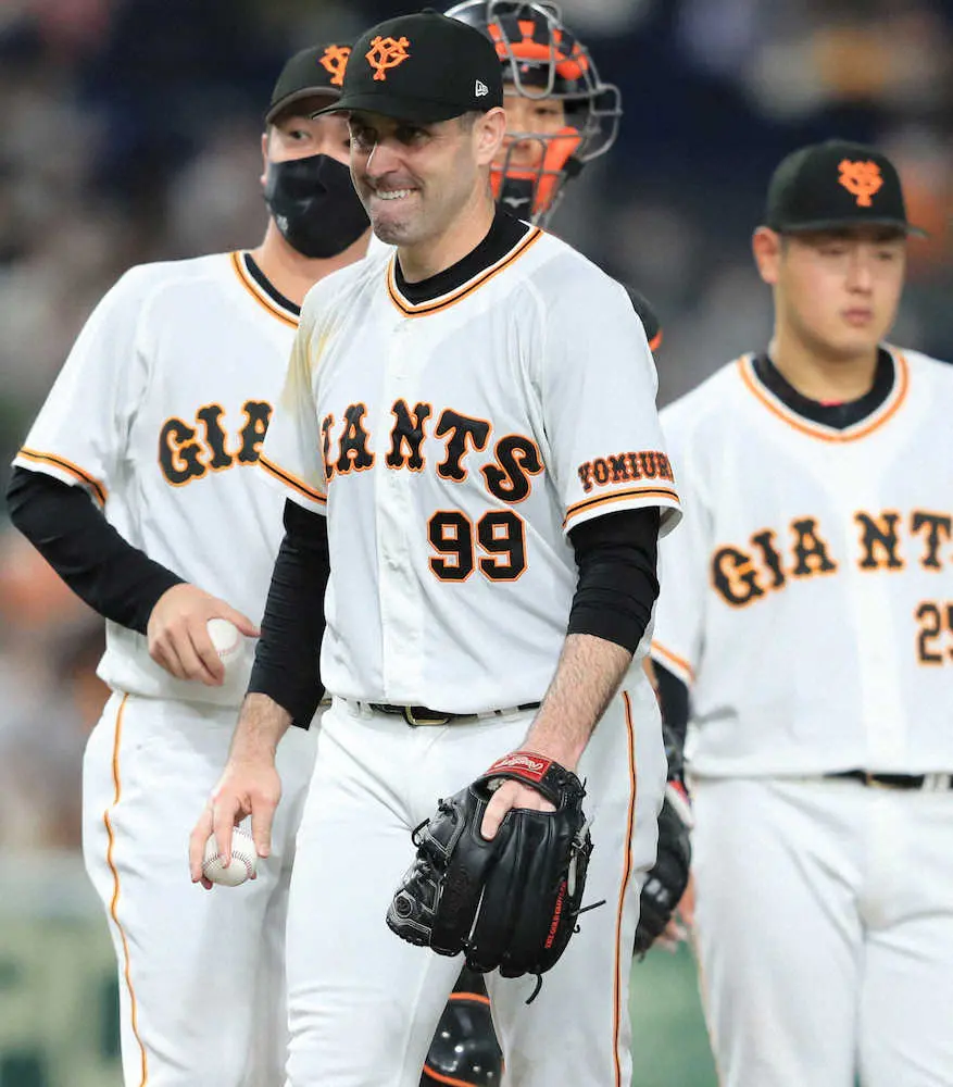 【画像・写真】巨人・シューメーカー　来日初登板初先発で初勝利お預けも「最終的に勝てて良かった」