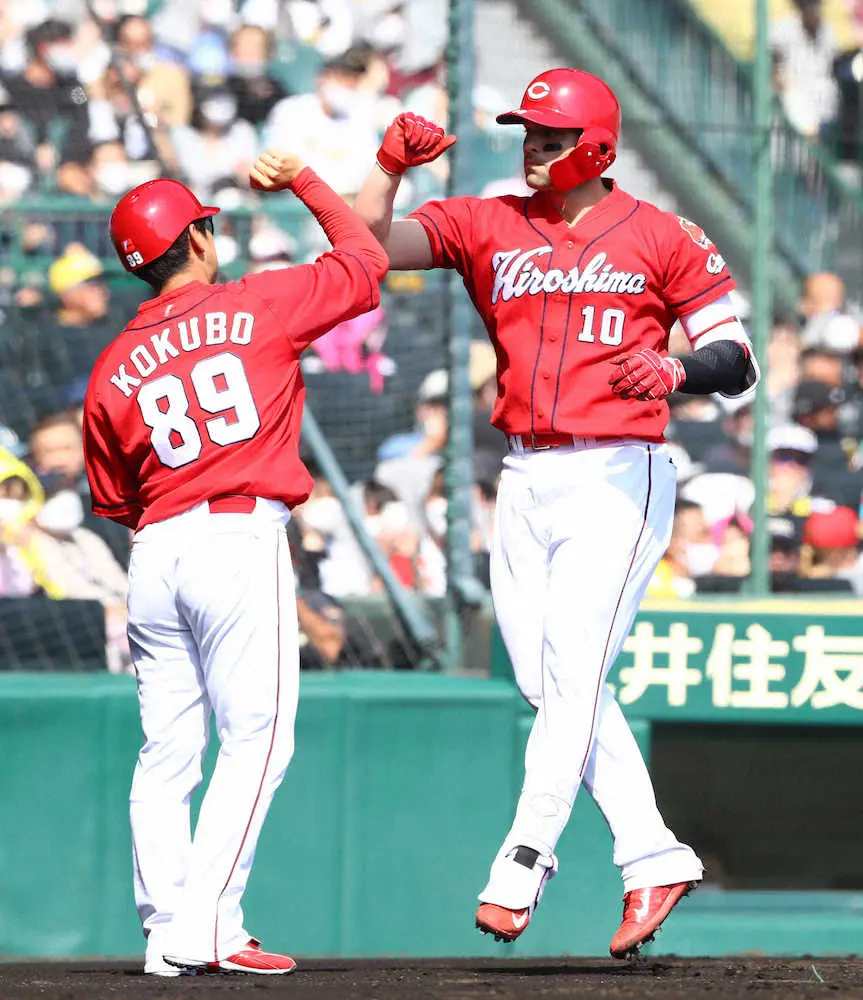 【画像・写真】広島　首位獲りいくぞ！　4番・マクブルームが先制弾　頭部死球後初のアーチ