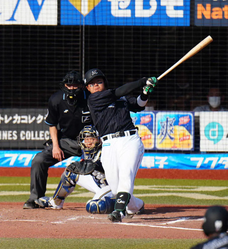 【画像・写真】ロッテ・松川虎生　歴史的快投続ける怪物・朗希に援護の一振り