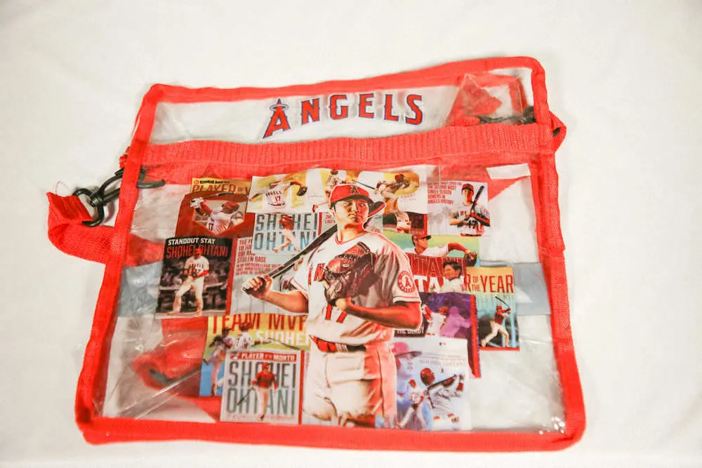 【画像・写真】＜エンゼルス・アストロズ＞　来場者に配られたトートバッグ　（撮影・光山　貴大）