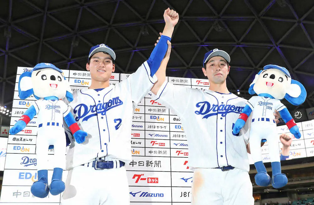 【画像・写真】中日・石川昂　初のお立ち台に「ここに立つのが夢だった」　8回に決勝打、立浪監督に貯金プレゼント