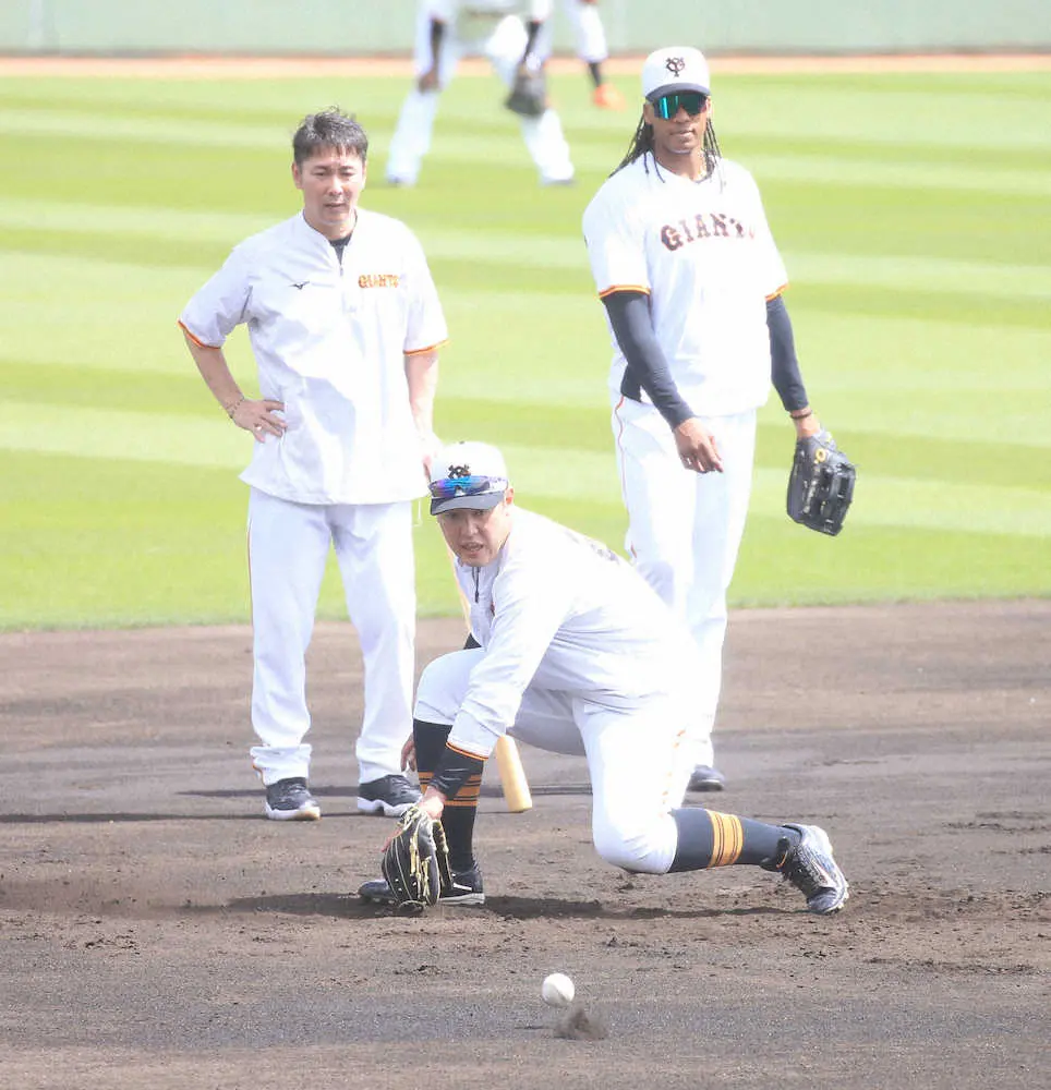 【画像・写真】巨人　岡本和は2戦連続でベンチ外　メルセデス―大城のバッテリー　中田は3戦連続ベンチスタート
