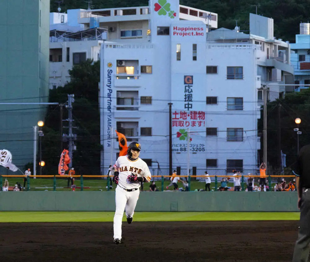 【画像・写真】巨人・丸　2年ぶり3戦連発、5号＆13打点でセ2冠も「好調かどうかはちょっとクエスチョンマーク」
