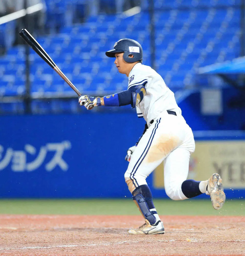 【画像・写真】中大・森下がサヨナラ打　1戦目に続く延長戦「“一本出すぞ”と思った」