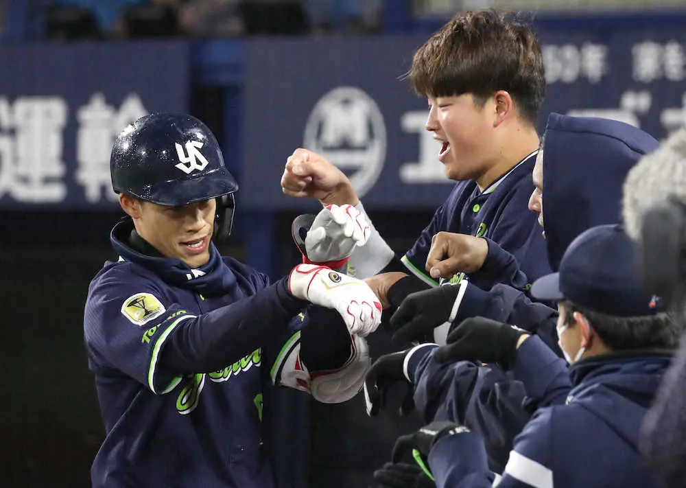 【画像・写真】ヤクルト・金久保　6回2失点で今季初登板初勝利!　“お得意様”DeNAからプロ通算4勝目飾る