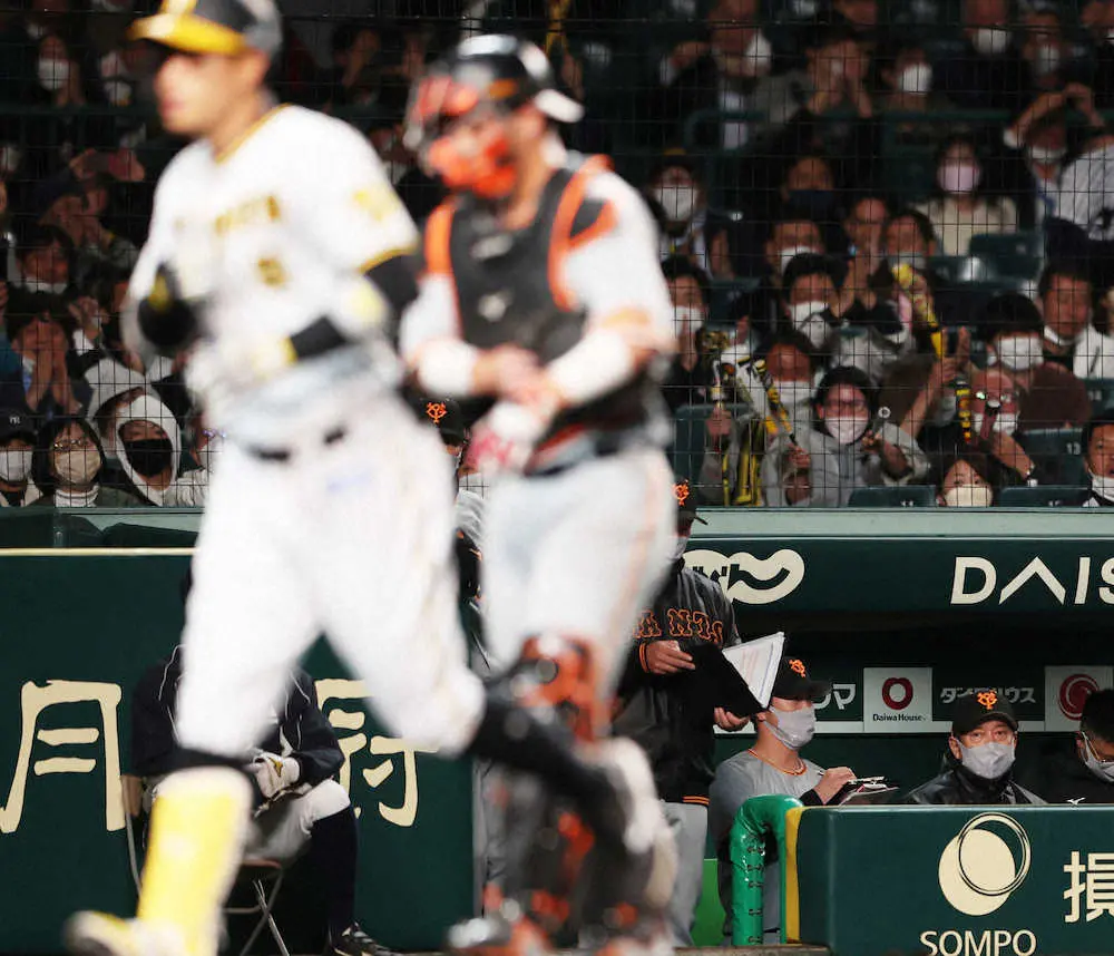 【画像・写真】巨人　坂本珍し、6年ぶり1試合2失策　阪神上回る8安打も1点…ミスが響き首位陥落