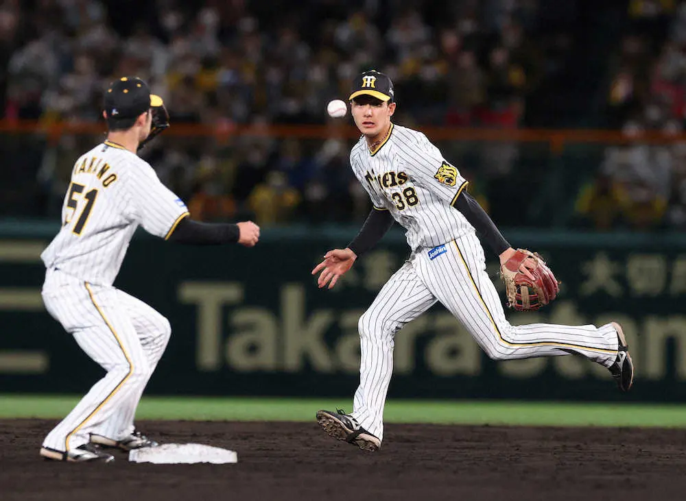 【画像・写真】【内田雅也の追球】併殺が取れる二塁手　陰のヒーローはプロ4年目の21歳、小幡竜平である