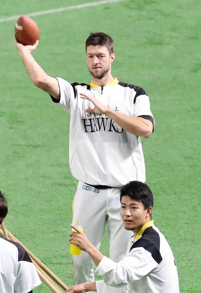 【画像・写真】16日先発ソフトB・レイ　昨年の楽天斬り完封劇再び　“北九州男”甲斐と共闘　「勝てるチャンスつくる」