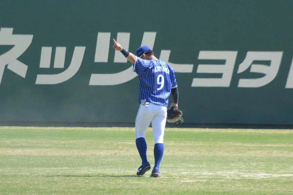 【画像・写真】シティライト岡山　「取締役広報部長」の丸山がV打&一発で快勝　3年ぶり全国切符へ前進