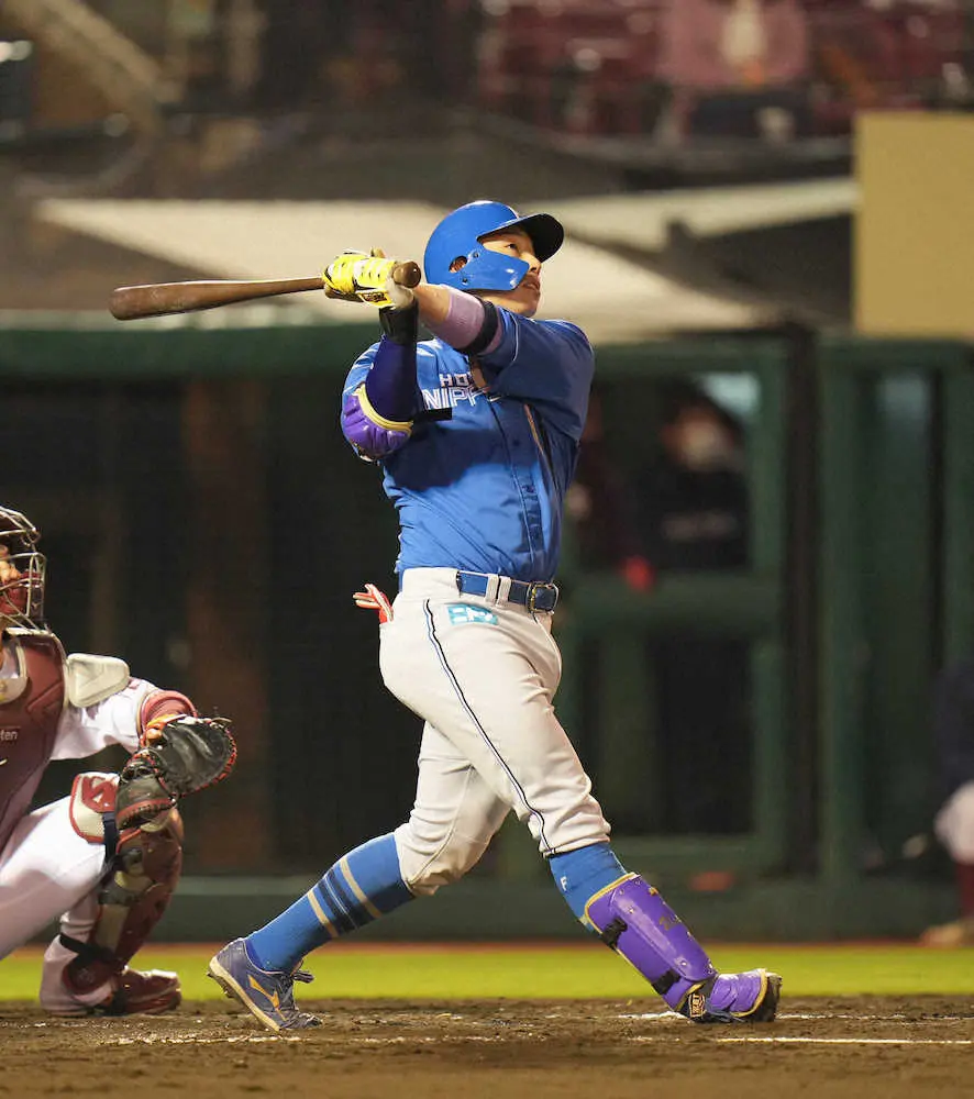 【画像・写真】日本ハム宇佐見がマー君撃ち　今季初3連勝へ向け先制の2ラン