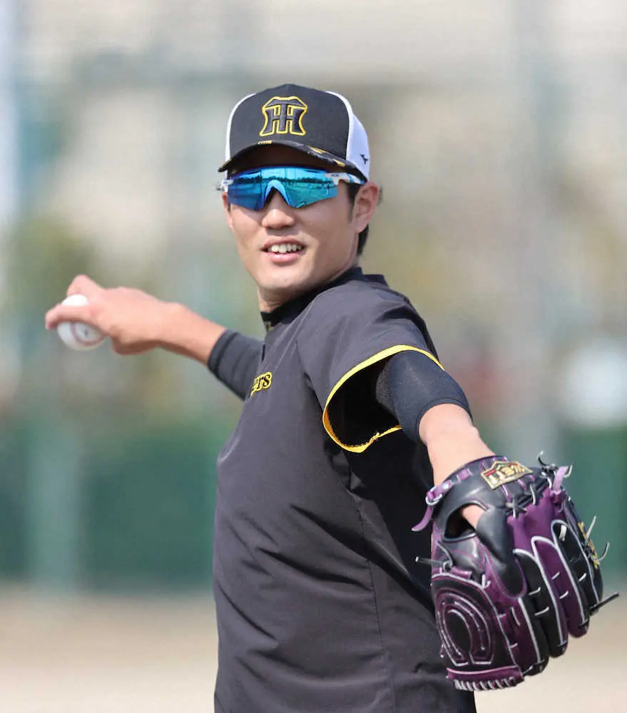 【画像・写真】阪神・藤浪　鳴尾浜2軍に合流、コロナ隔離中は“特殊ボール”で動作練習「1、2日で感覚戻る」