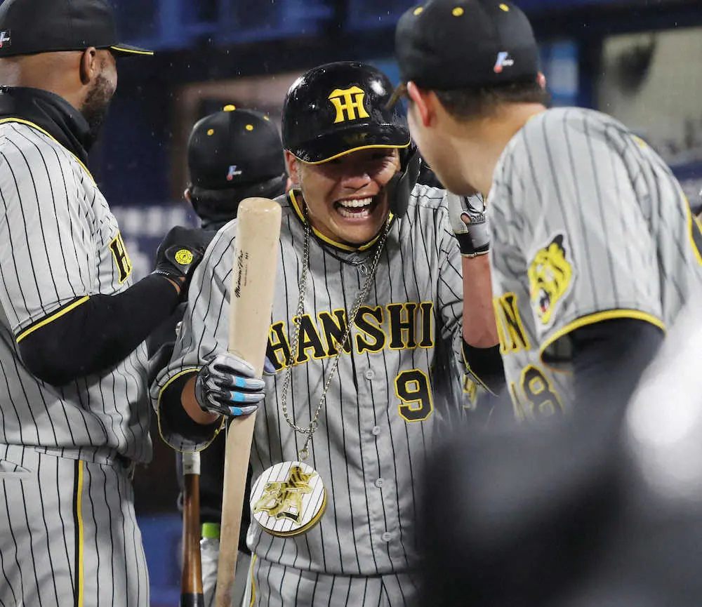 【画像・写真】阪神・小野寺自身初の代打満弾「チャンスで回ってきたんで、結果を残そうと」　