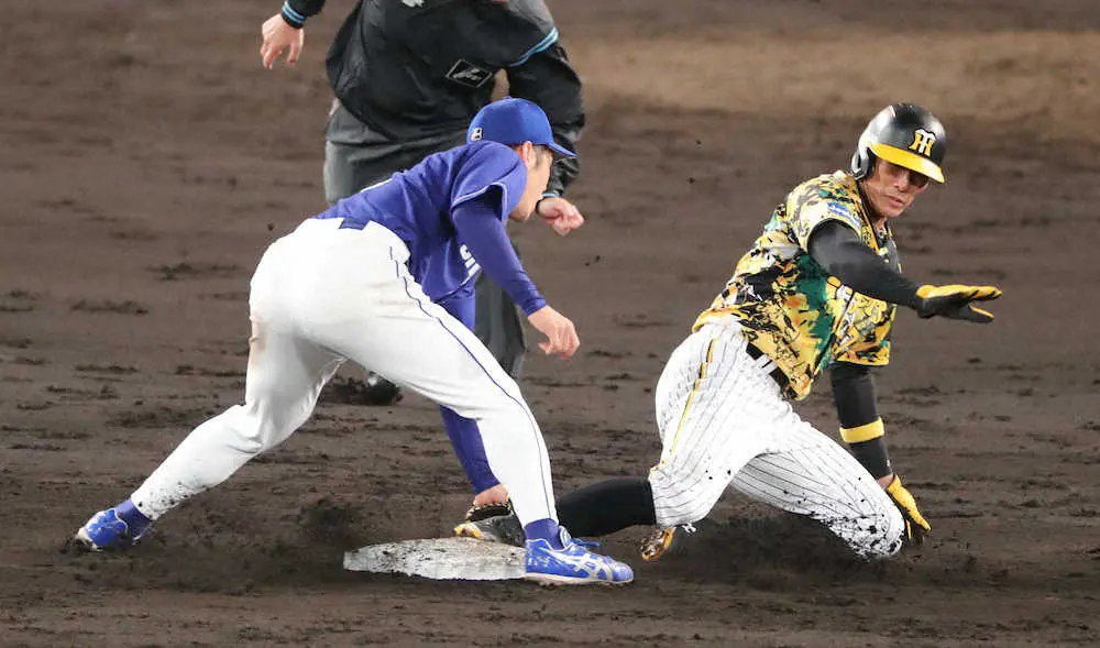 【画像・写真】阪神・糸井　凡ミスから三重殺くらったが3打数3安打で雪辱　65年ぶり珍事呼んだ