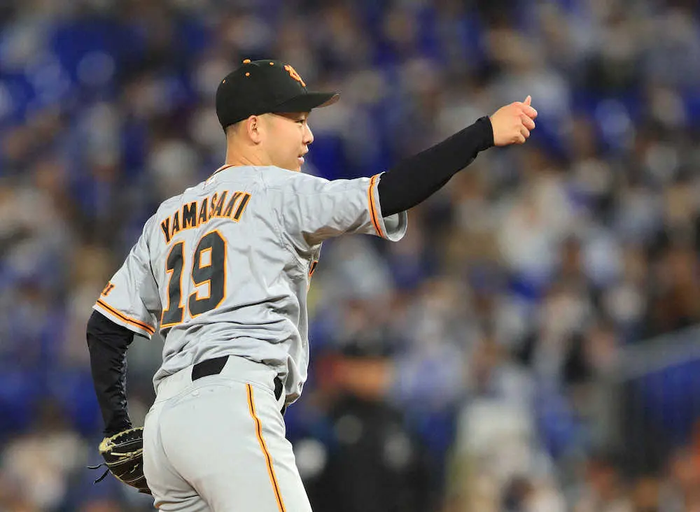 【画像・写真】巨人・山崎伊織と一問一答　こん身の1球は牧への「インコースのスライダーで三振」