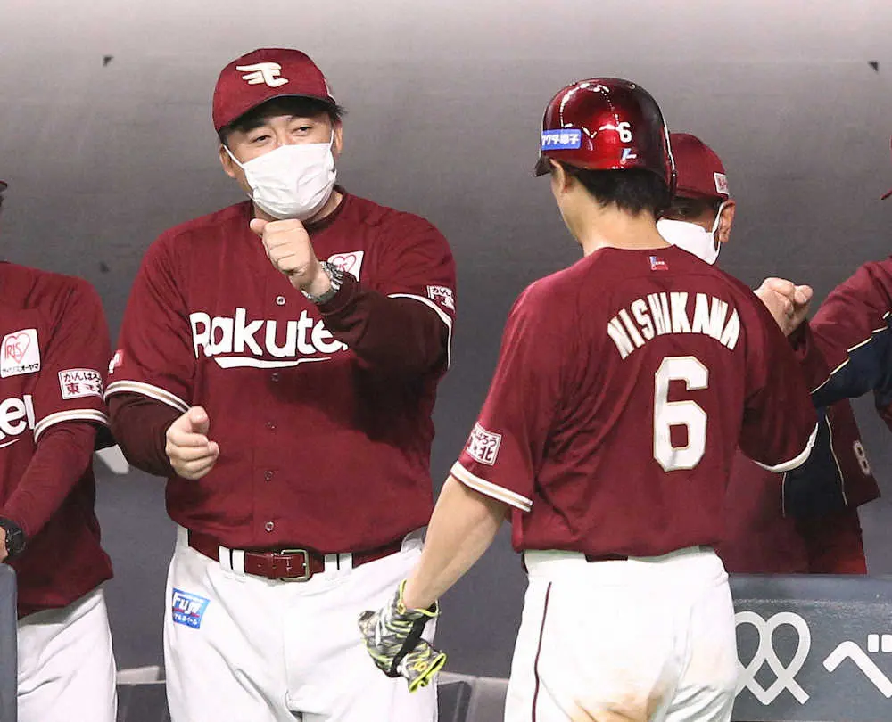 【画像・写真】【隠しマイク】楽天・石井監督「僕の浮き沈みって見ていて分かります？勝っても負けても疲れます」