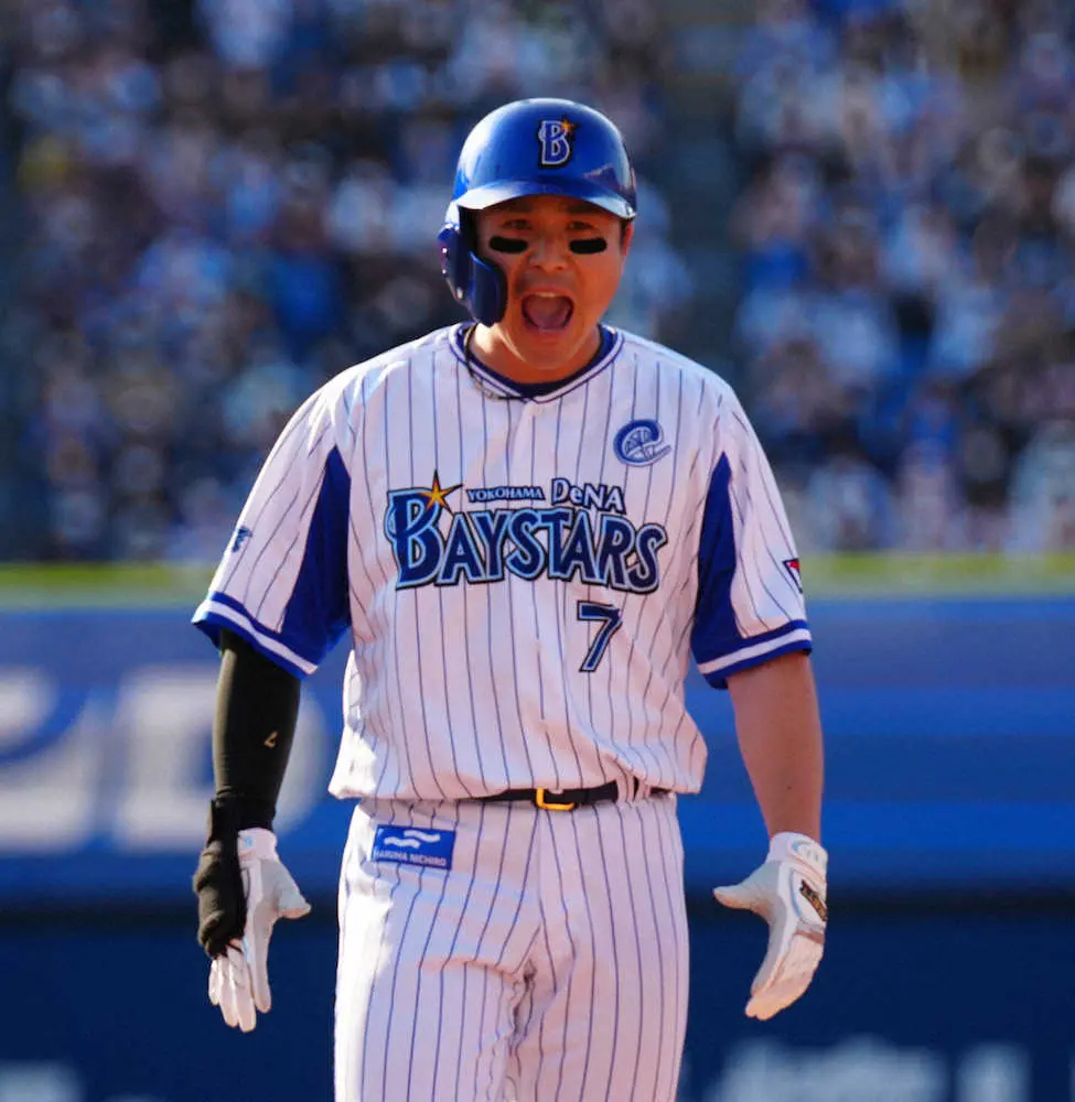 【画像・写真】DeNA　主将・佐野が背中の張りで登録抹消　三浦監督「今病院に行っている」