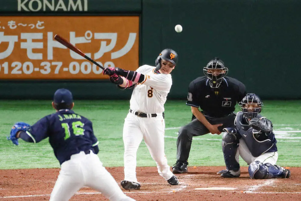 【画像・写真】巨人・丸「逆転するための1点と思っていた」プロ初安打の中山還す左前打「逆転できるように」