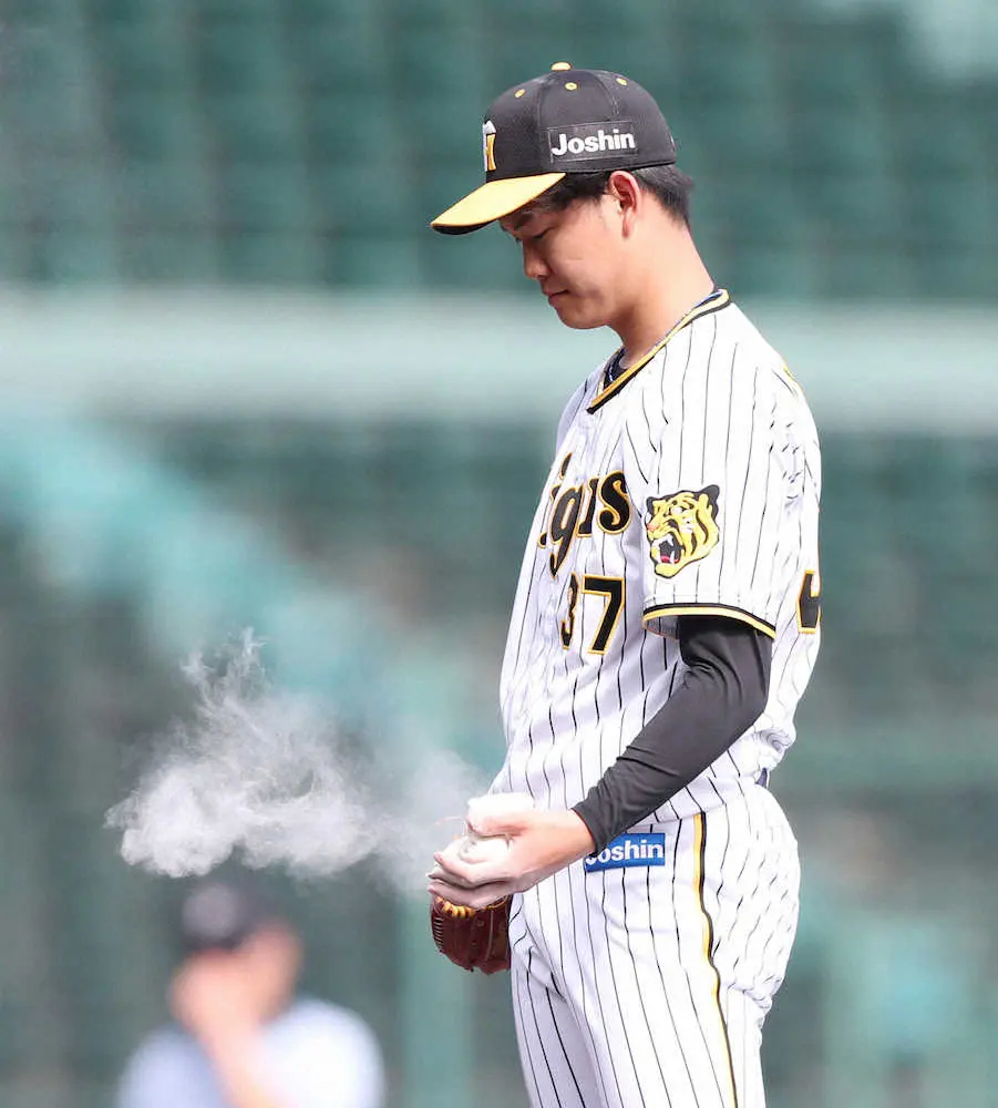 【画像・写真】阪神・及川　右脇腹の筋挫傷から再起へ　2度目実戦で3奪三振　遊助提供の登場曲「オセロ」にのって