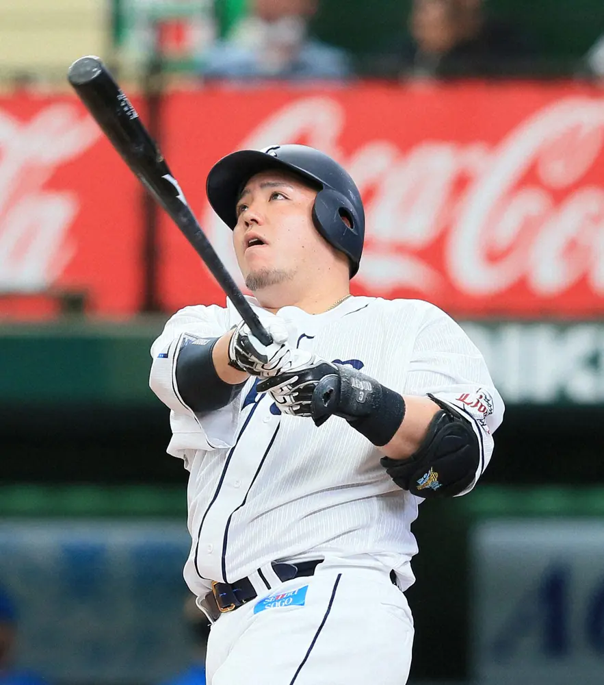 【画像・写真】西武・山川“キング独走”初球打ちで今季13号2ラン「母の日に打てて良かった。お母さんありがとう！」