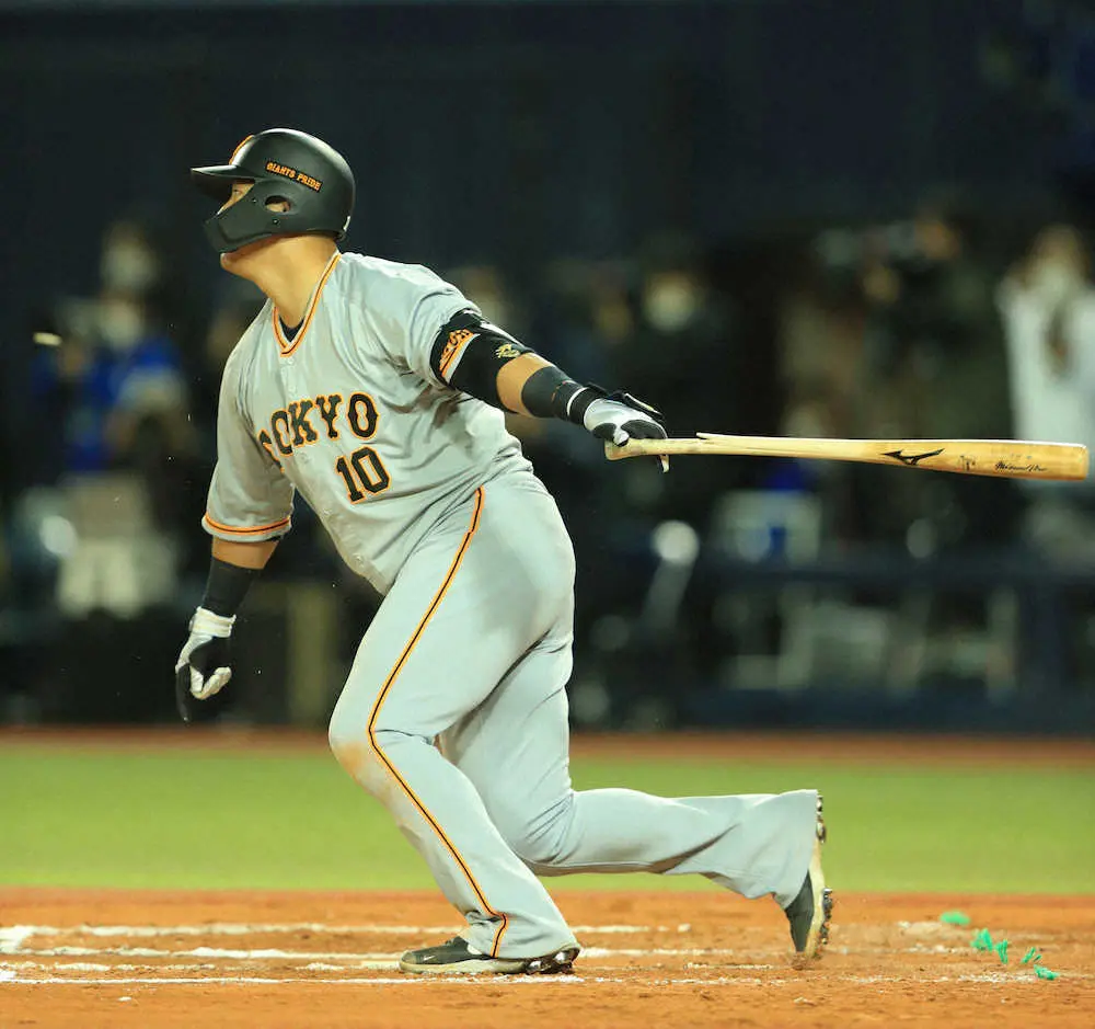 【画像・写真】巨人・中田1軍復帰即2安打&激走！チーム5連敗も「良いきっかけにして頑張ります」