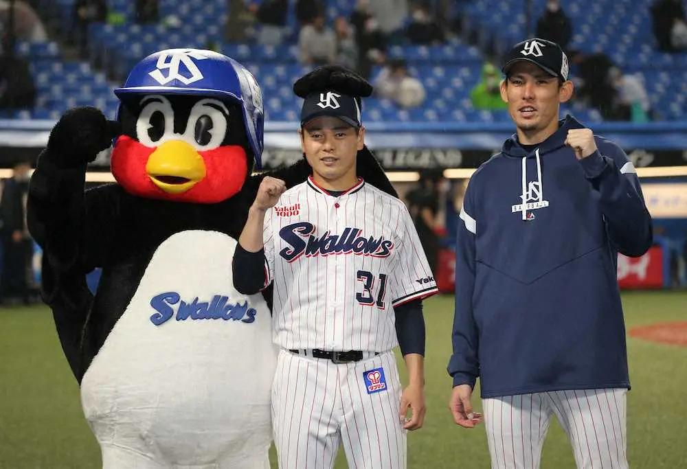 【画像・写真】ヤクルト　19イニングぶり得点!山崎が先輩・青木モデルバットで初回決勝二塁打