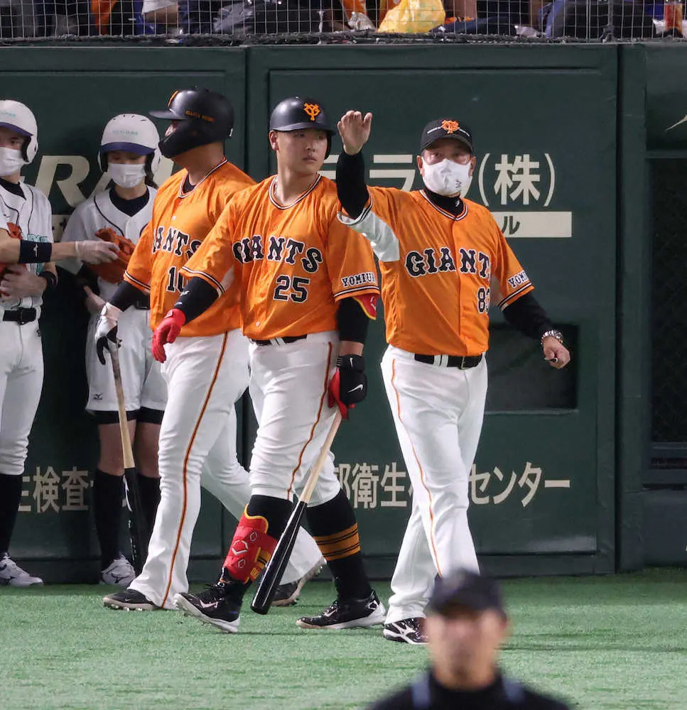【画像・写真】巨人・原監督　戸郷の両リーグ単独トップ5勝目にも苦言「決してほめられたものではないですね」