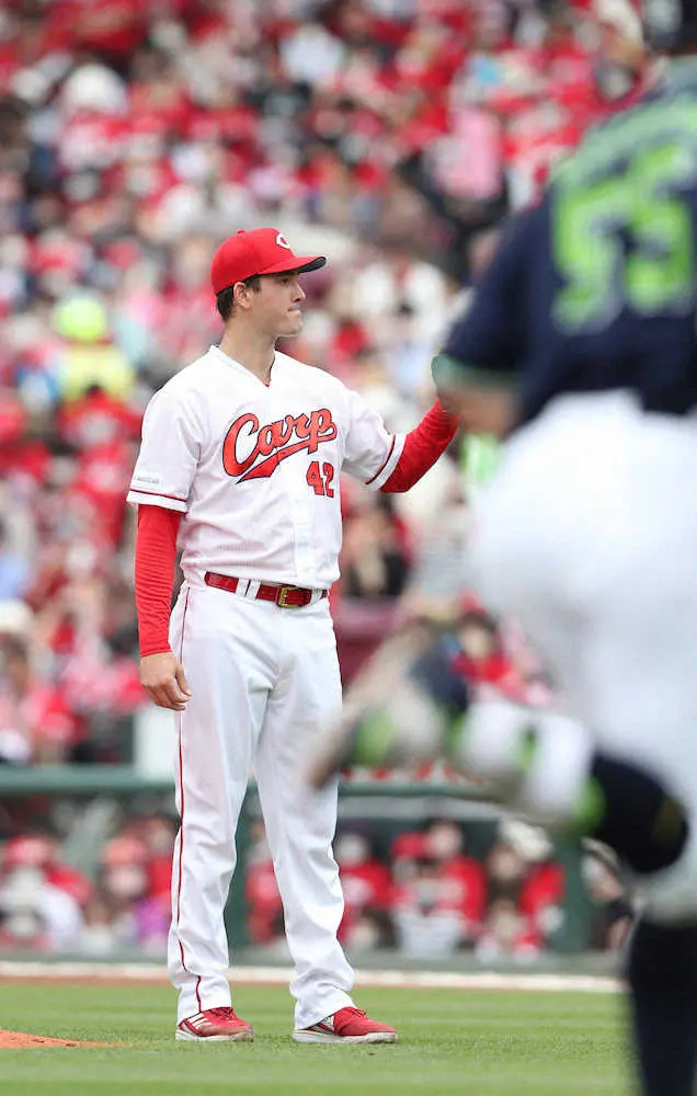 【画像・写真】広島、延長12回ドローで首位返り咲きならず　田中広はチャンスで3三振…