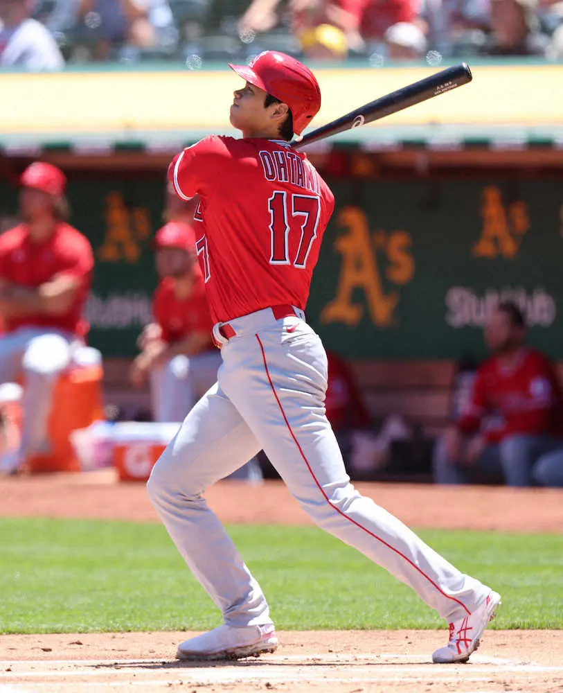 【画像・写真】大谷翔平　強烈188キロ！中堅フェン直の先制適時二塁打　4戦連続安打　「3番・DH」で先発出場